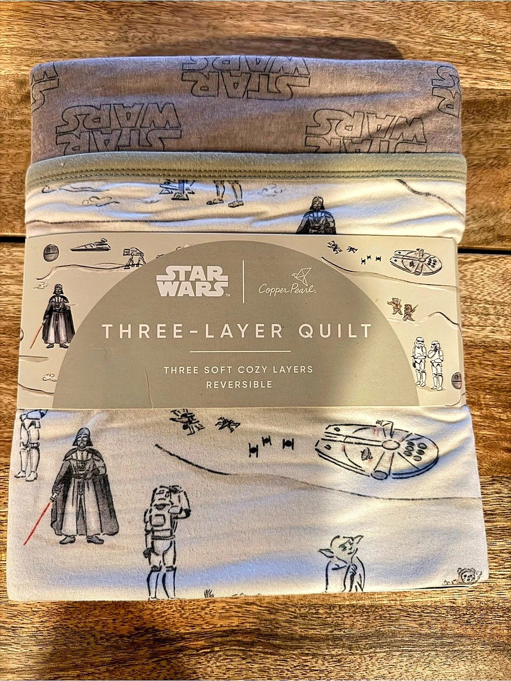 Copper Pearl Star Wars Tatooine Three-Layer Quilt in Cream & Gray